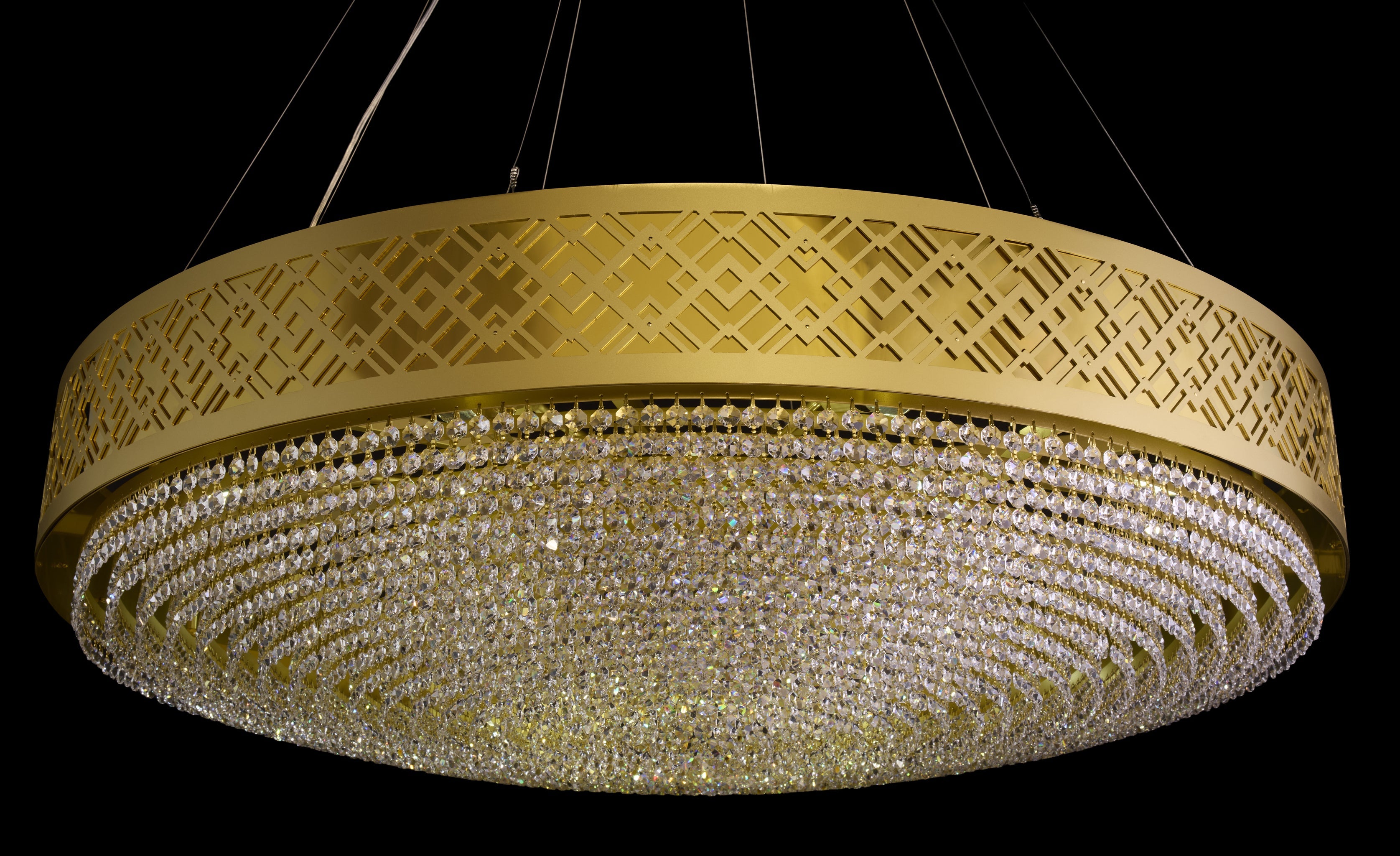 Gilded Stage 16 Light Dimmable Pendant Chandelier